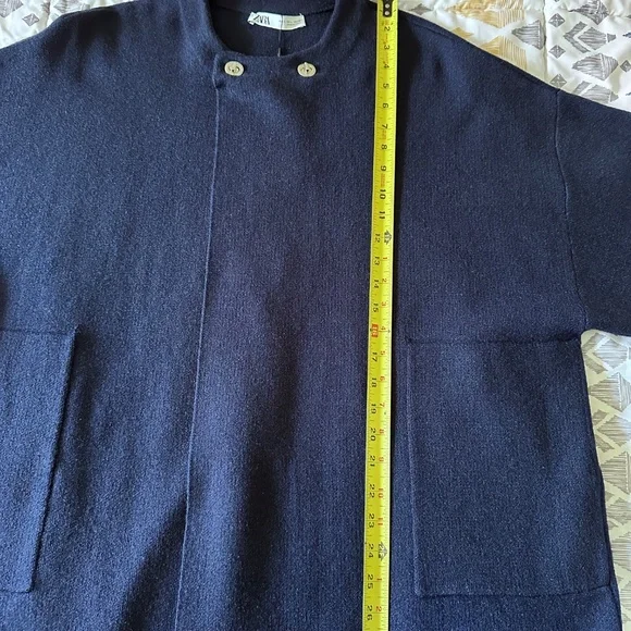 Zara Women's Toggle Closure Sweater (size: L) - NWT - Picture 9 of 14